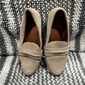 Universal Thread Beige Suede Flats NWT